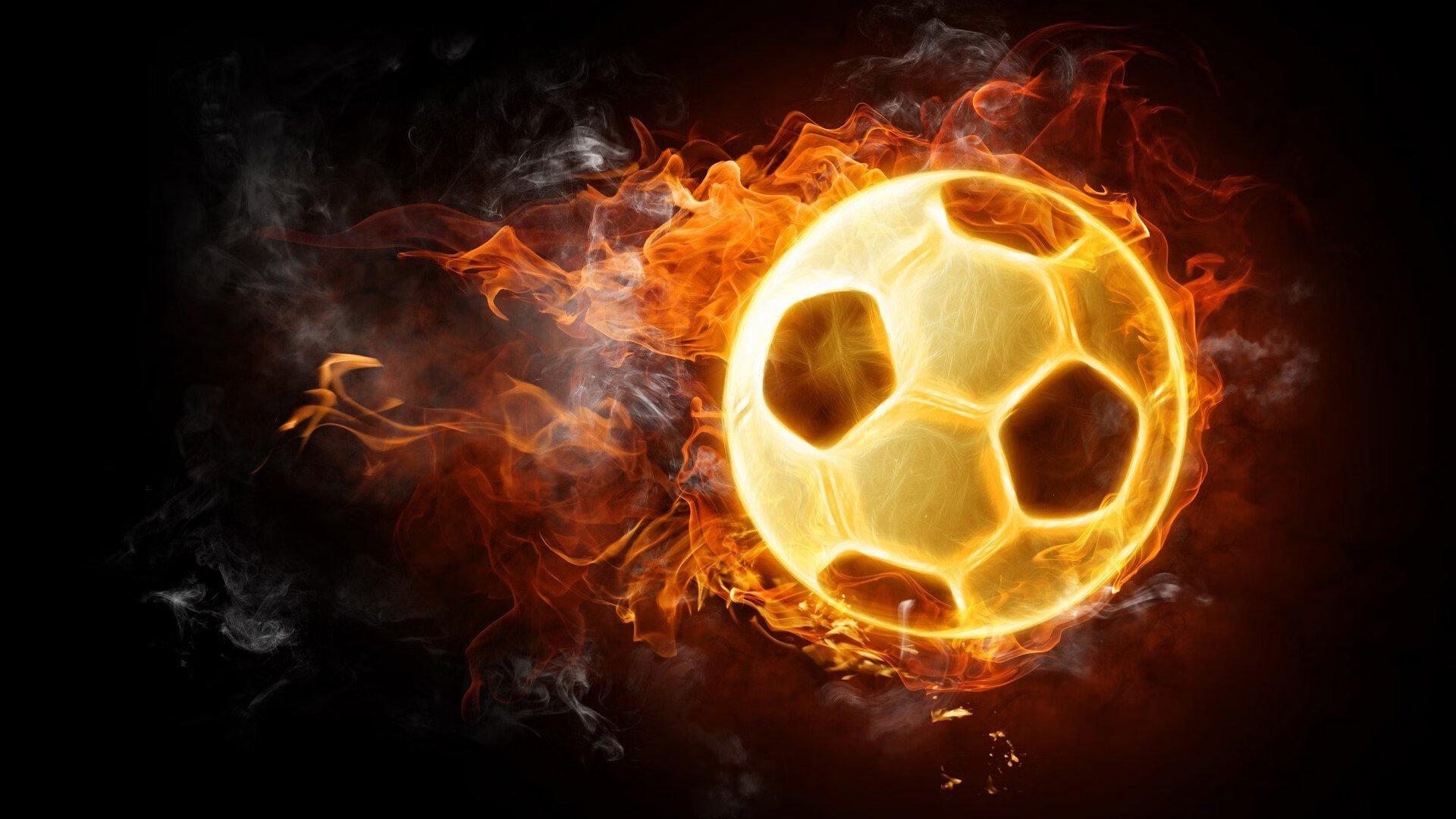 意甲争冠白热化,国际米兰绝杀登顶,AC米兰紧追不舍