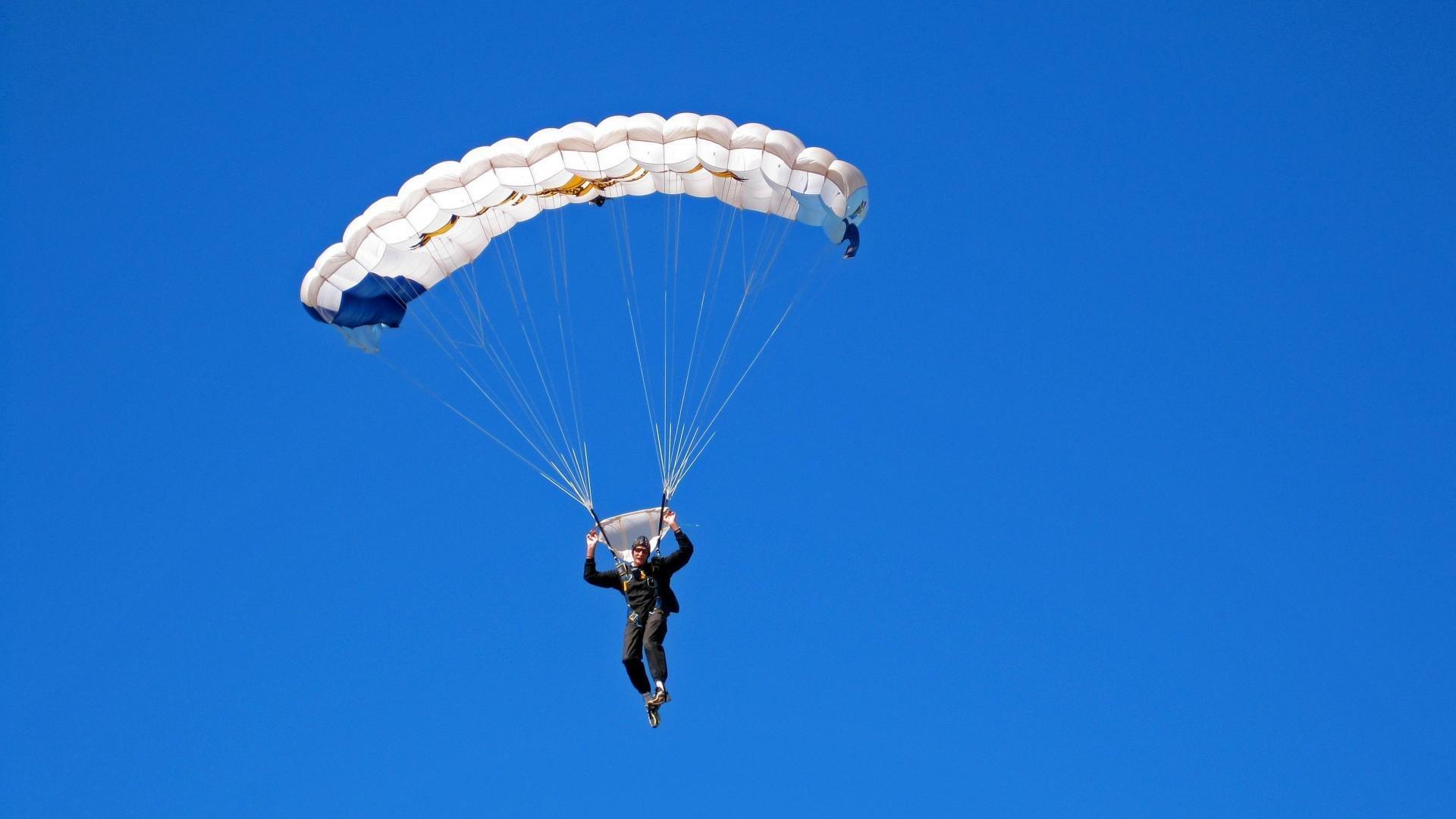 冰雪运动热潮席卷全国,各地掀起冬季健身新时尚