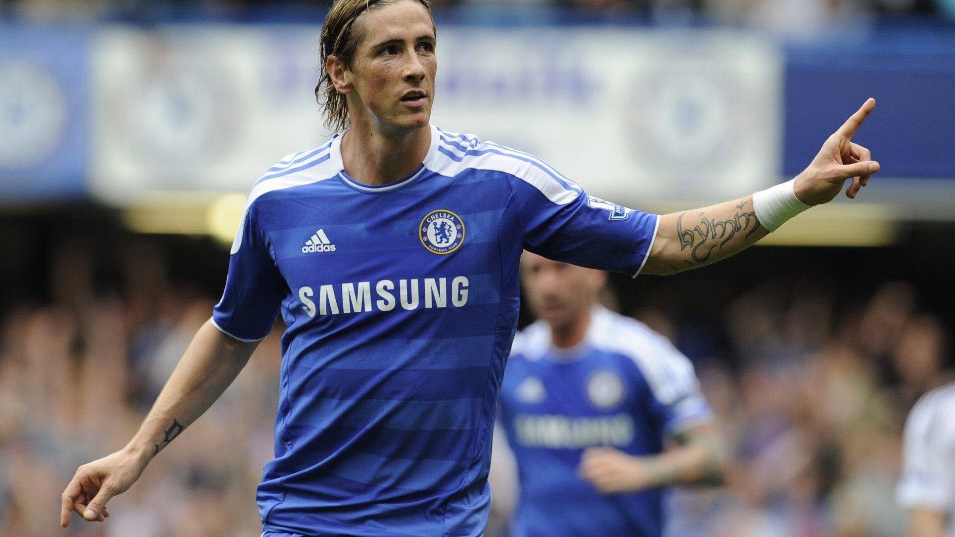 皇家马德里主场力克巴塞罗那,西甲争冠悬念再起